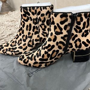 Beautiful animal print boot w/Calf hair by Chicos 🤍